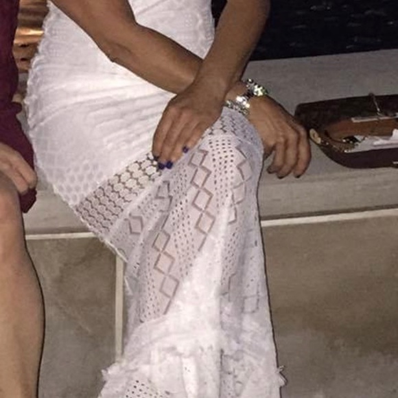 White cut out off the shoulder maxi sheer bottom - Picture 5 of 6